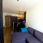 T3 Meuble 6 Couchages 아파트 *