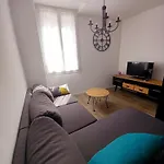T3 Meuble 6 Couchages 아파트 모네인