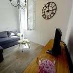 T3 Meuble 6 Couchages 아파트 모네인