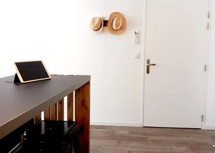 T3 Meuble 6 Couchages 모네인